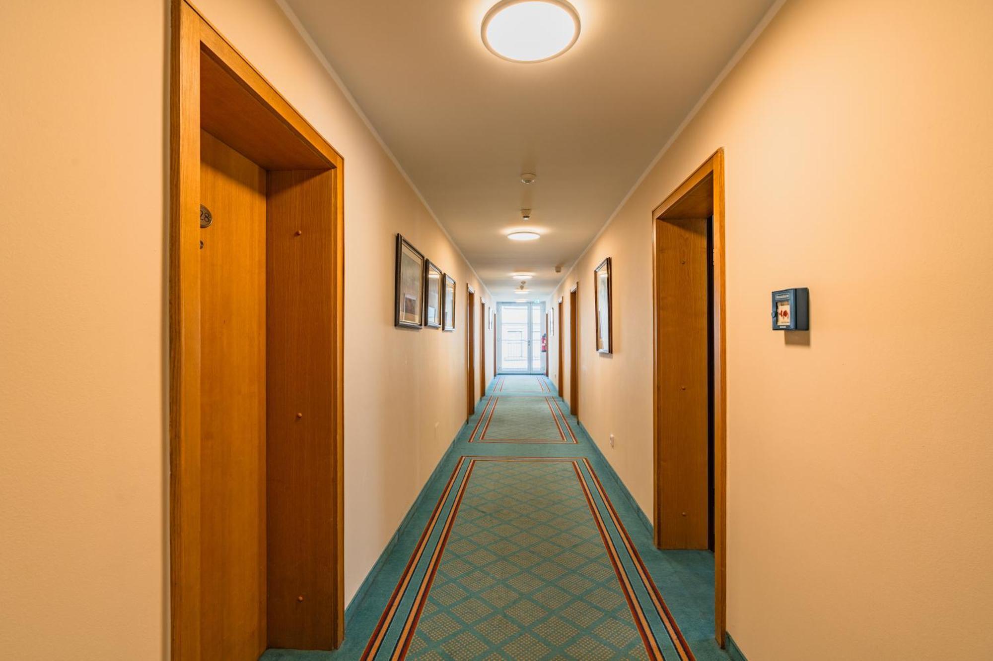 רוזנהיים Parkhotel Crombach מראה חיצוני תמונה