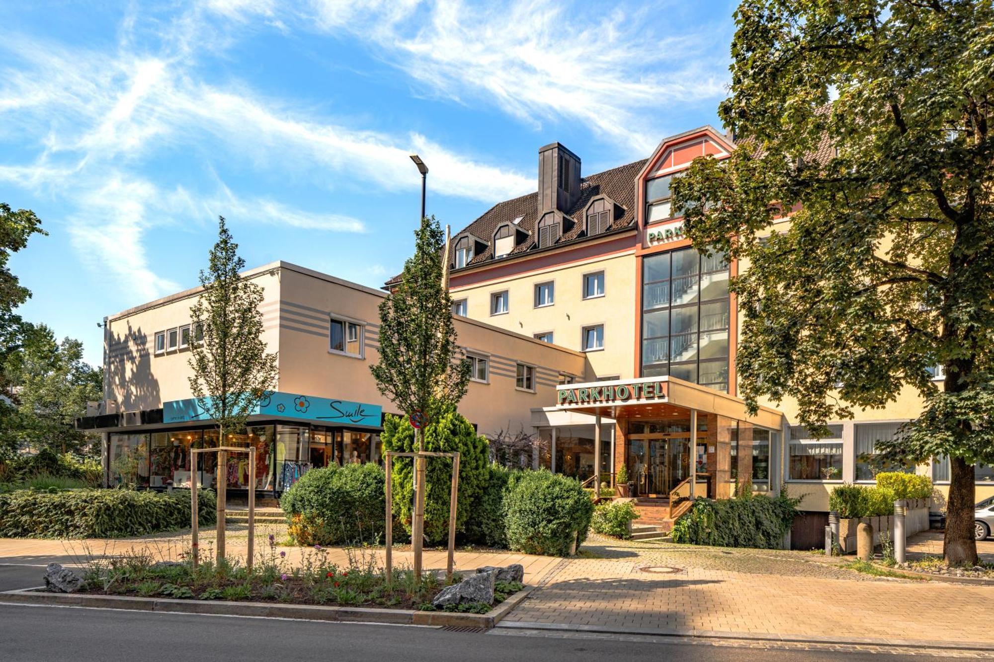 רוזנהיים Parkhotel Crombach מראה חיצוני תמונה
