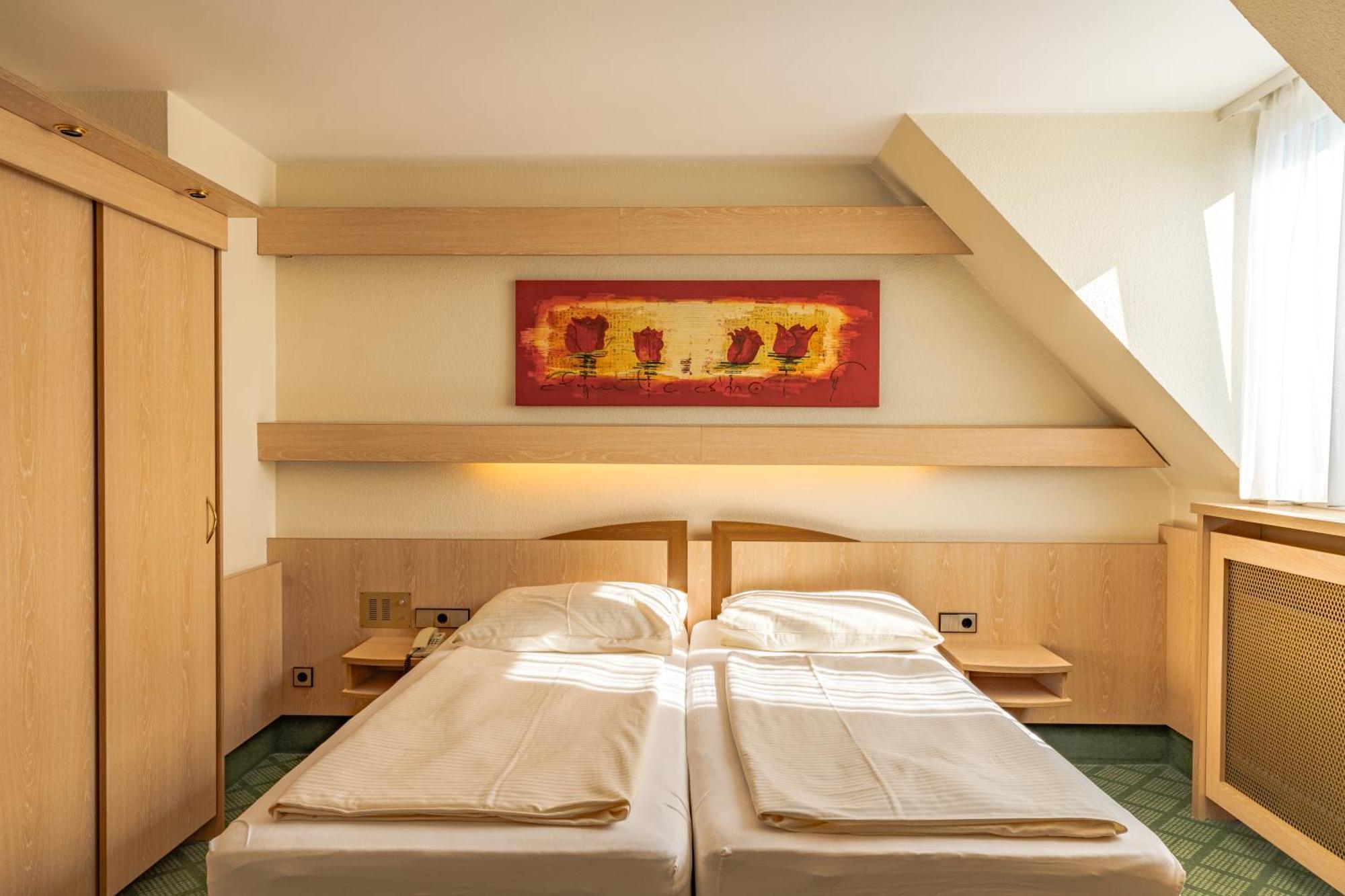 רוזנהיים Parkhotel Crombach חדר תמונה